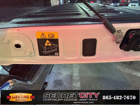 Used 2025 RAM 1500 Limited image 23