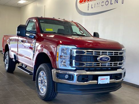 New 2026 Ford F250 XLT w/ FX4 Off-Road Package AWD/4WD image 2