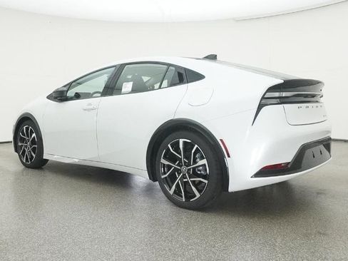 New 2026 Toyota Prius Plug-In Hybrid image 21