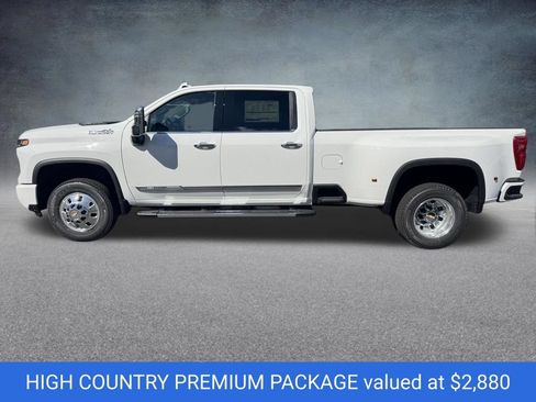 New 2026 Chevrolet Silverado 3500 High Country w/ High Country Premium Package AWD/4WD image 4