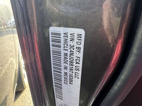 Certified 2022 Jeep Compass Latitude w/ Convenience Group image 18