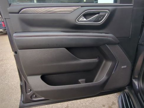 Used 2022 Chevrolet Tahoe RST w/ Luxury Package image 16