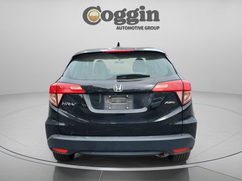 Used 2016 Honda HR-V LX image 4