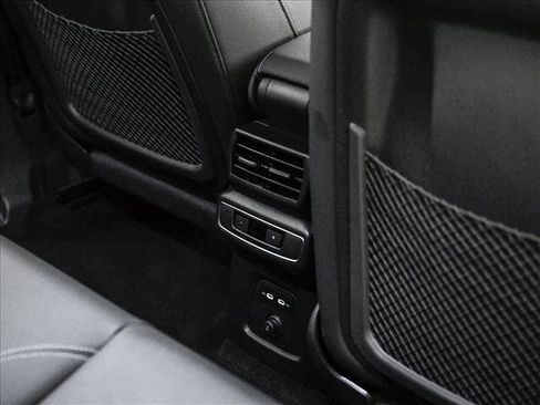 Certified 2025 Audi Q4 e-tron Premium Plus w/ Premium Plus image 18