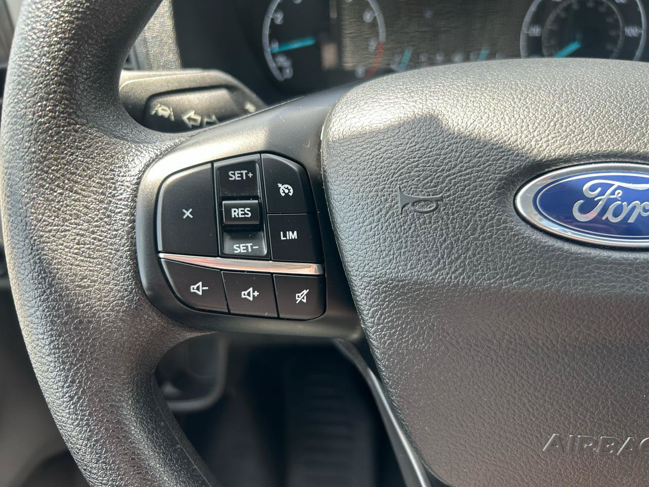 Used 2025 Ford Transit 250 148 High Roof Extended w/ Load Area Protection Package RWD image 29