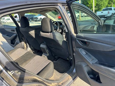 Used 2017 Subaru Impreza 2.0i Premium AWD/4WD image 11