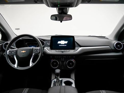 Used 2025 Chevrolet Blazer LT image 26