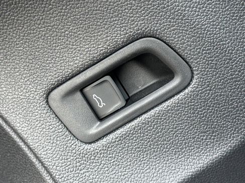 Certified 2026 Volkswagen Atlas SEL AWD/4WD image 31