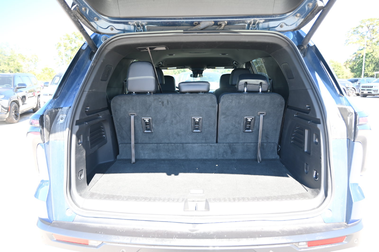 Used 2026 Chevrolet Traverse LT FWD image 26