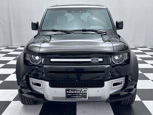 Used 2022 Land Rover Defender 110 XS Edition AWD/4WD image 3
