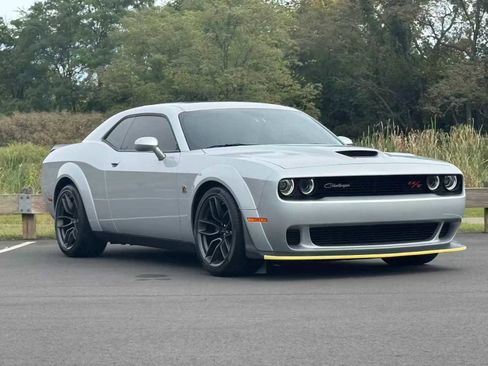 Used 2019 Dodge Challenger R/T Scat Pack image 3