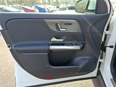 Certified 2022 Mercedes-Benz GLA 250 4MATIC w/ Premium Package Lite image 13