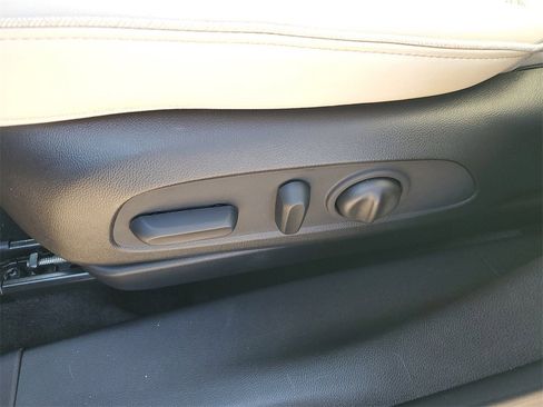 Used 2023 Buick Encore GX Essence w/ Experience Buick Package image 7