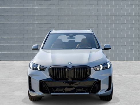Used 2026 BMW X5 sDrive40i w/ M Sport Package RWD image 2