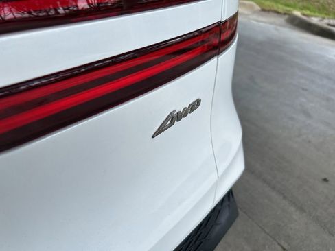 Used 2025 Genesis GV70 2.5T w/ Sport Prestige Package image 19