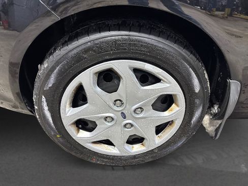 Used 2013 Ford Fiesta SE image 12