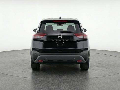 Used 2025 Nissan Rogue SV AWD/4WD image 7