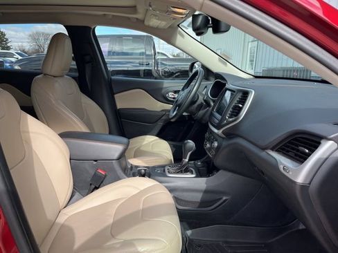 Used 2016 Jeep Cherokee Limited w/ Luxury Group image 18