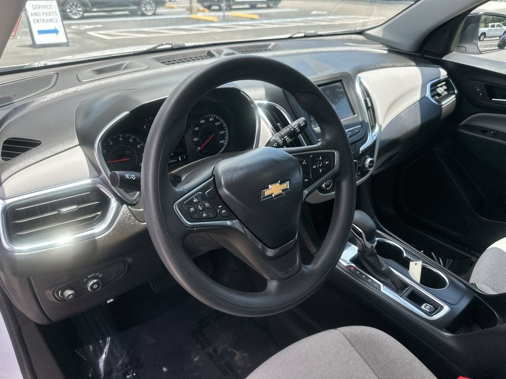 Certified 2024 Chevrolet Equinox LS w/ Sport Edition FWD image 9
