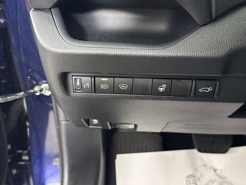 Used 2023 Toyota RAV4 SE image 24