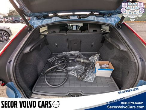 Used 2024 Volvo C40 P8 Recharge Ultimate w/ Protection Package Premier image 21