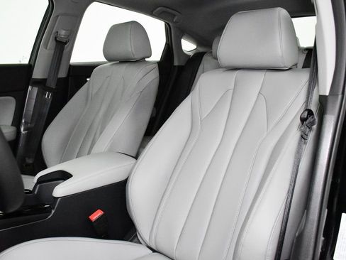 Used 2025 Acura Integra FWD image 11