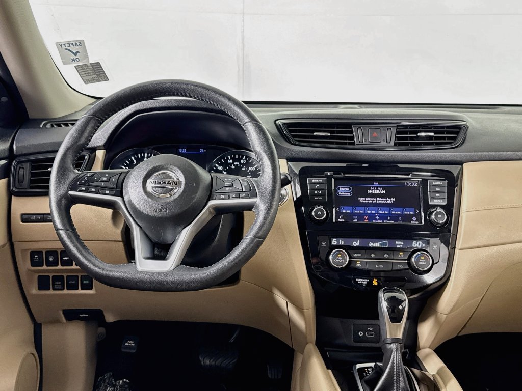 Used 2020 Nissan Rogue SV AWD/4WD image 12
