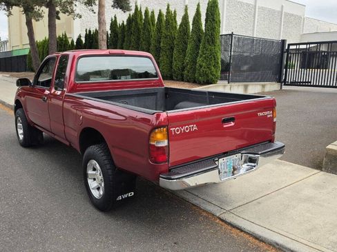 Used 1998 Toyota Tacoma 4x4 Xtracab w/ Convenience Pkg image 7