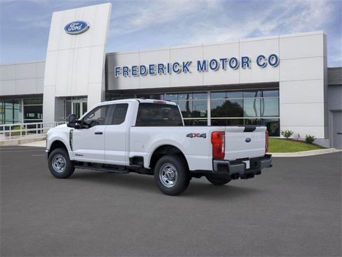 New 2026 Ford F350 XL w/ XL Chrome Package image 4