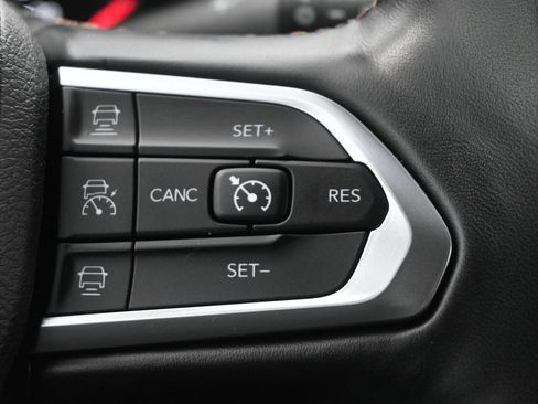 Used 2022 Jeep Compass Limited AWD/4WD image 7