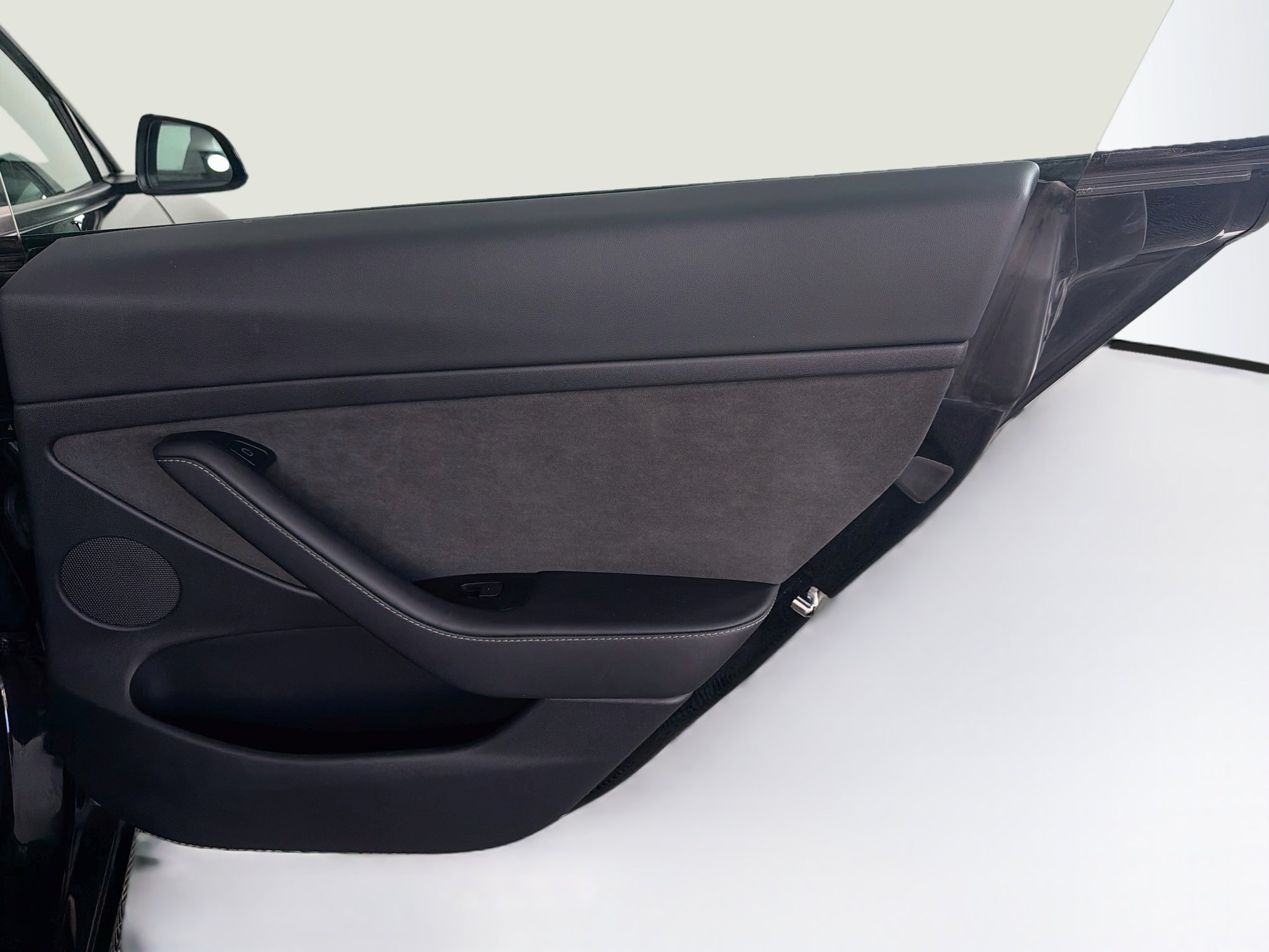 Used 2023 Tesla Model 3 Standard Range RWD image 29