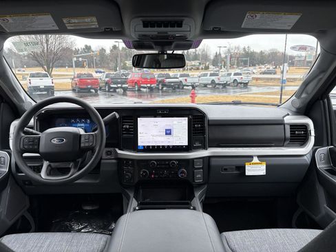 New 2026 Ford F250 XLT w/ XLT Premium Package AWD/4WD image 9