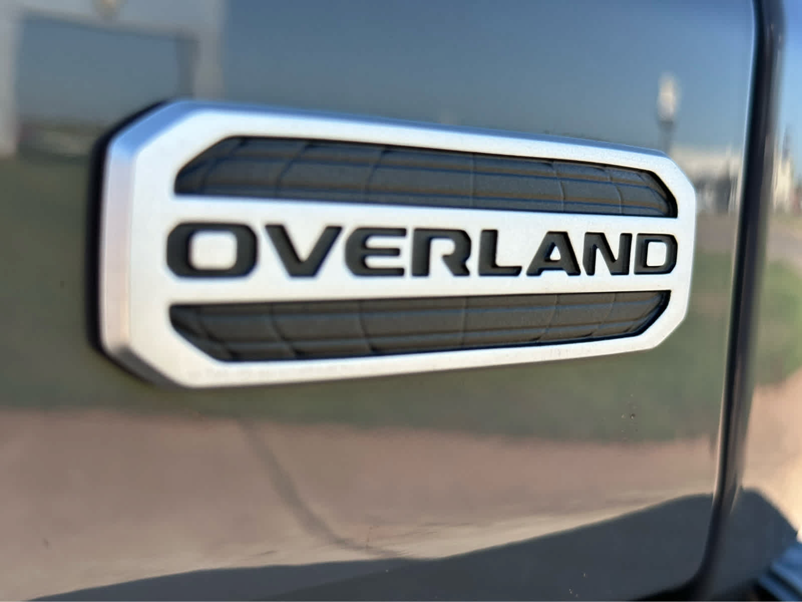 Used 2022 Jeep Gladiator Overland w/ Popular Equipment Package AWD/4WD image 8