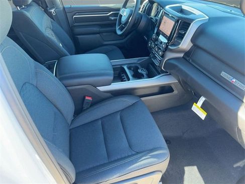 New 2026 RAM 1500 4x4 Crew Cab image 26