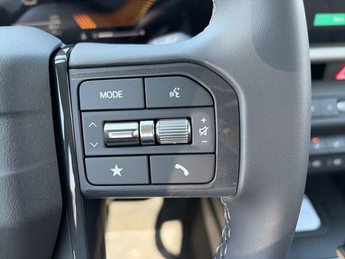 New 2027 Kia Seltos S FWD image 12