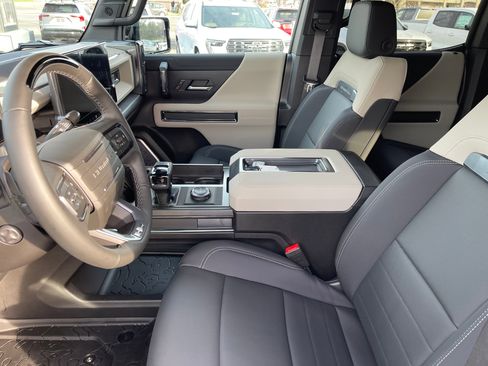 Used 2026 GMC Hummer EV SUV AWD/4WD image 11