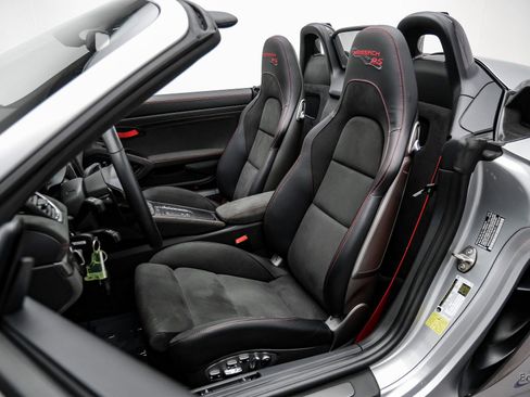 Used 2024 Porsche 718 Boxster Spyder RS image 45