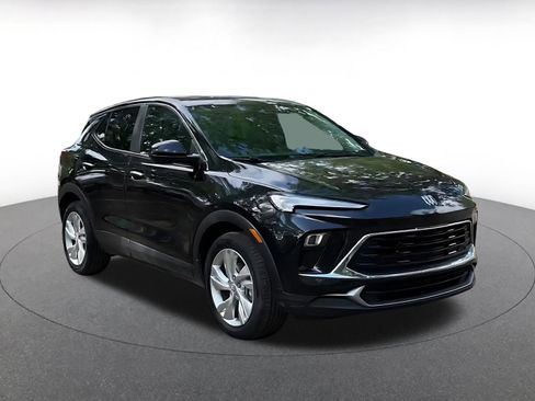 Used 2025 Buick Encore GX Preferred image 3