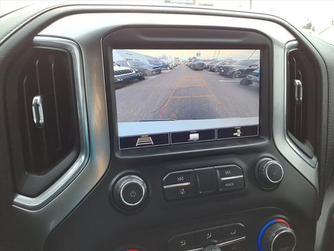 Used 2020 Chevrolet Silverado 1500 RST image 17