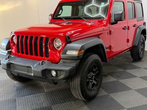 Used 2024 Jeep Wrangler Unlimited Sport AWD/4WD image 5