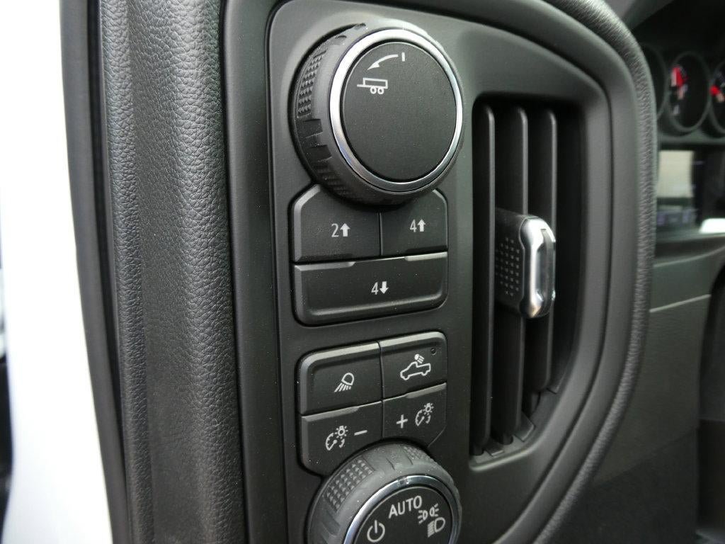 New 2026 Chevrolet Silverado 2500 Custom w/ Custom Value Package AWD/4WD image 19
