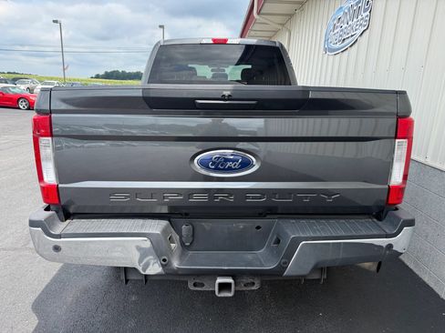 Used 2018 Ford F250 XLT w/ XLT Value Package AWD/4WD image 5