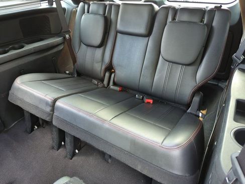 Used 2017 Dodge Grand Caravan GT image 13