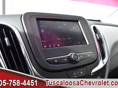 Used 2024 Chevrolet Equinox LS w/ LS Convenience Package image 32