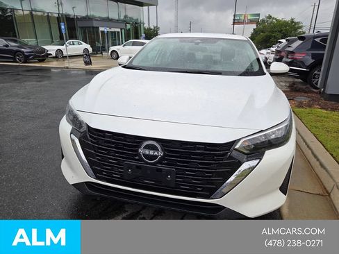 Used 2024 Nissan Sentra SV FWD image 19
