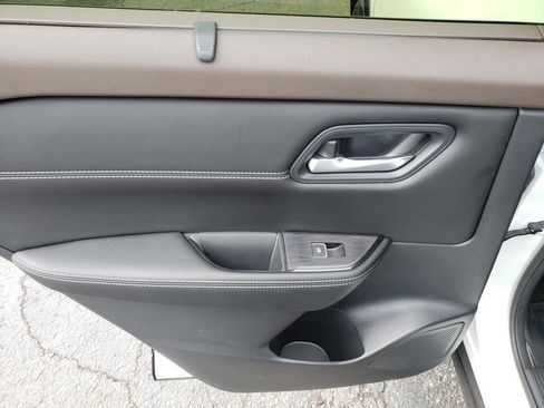 Certified 2023 Nissan Rogue SL w/ SL Premium Package image 17