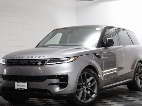 Used 2025 Land Rover Range Rover Sport SE image 1