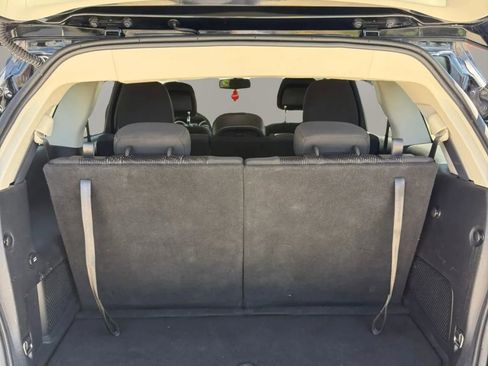 Used 2019 Dodge Journey SE FWD image 9