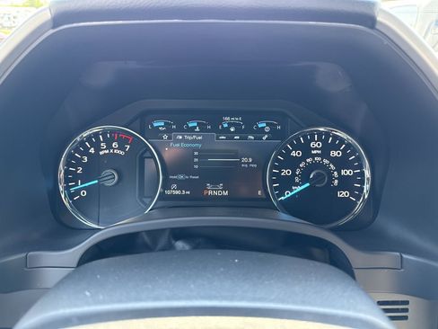 Used 2020 Ford F150 Lariat w/ Equipment Group 502A Luxury AWD/4WD image 28