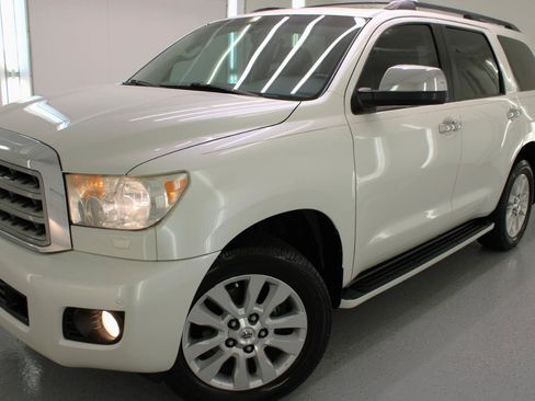 Used 2012 Toyota Sequoia Platinum AWD/4WD image 14